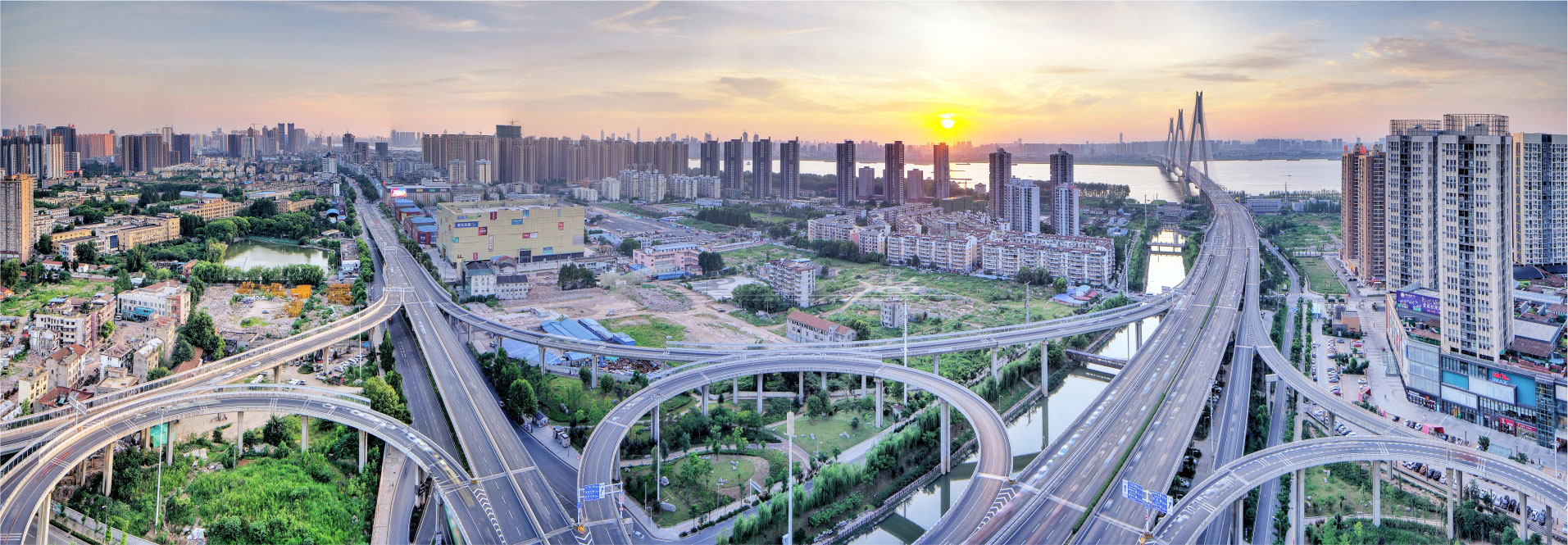 武汉军运会.二环线桥梁改造